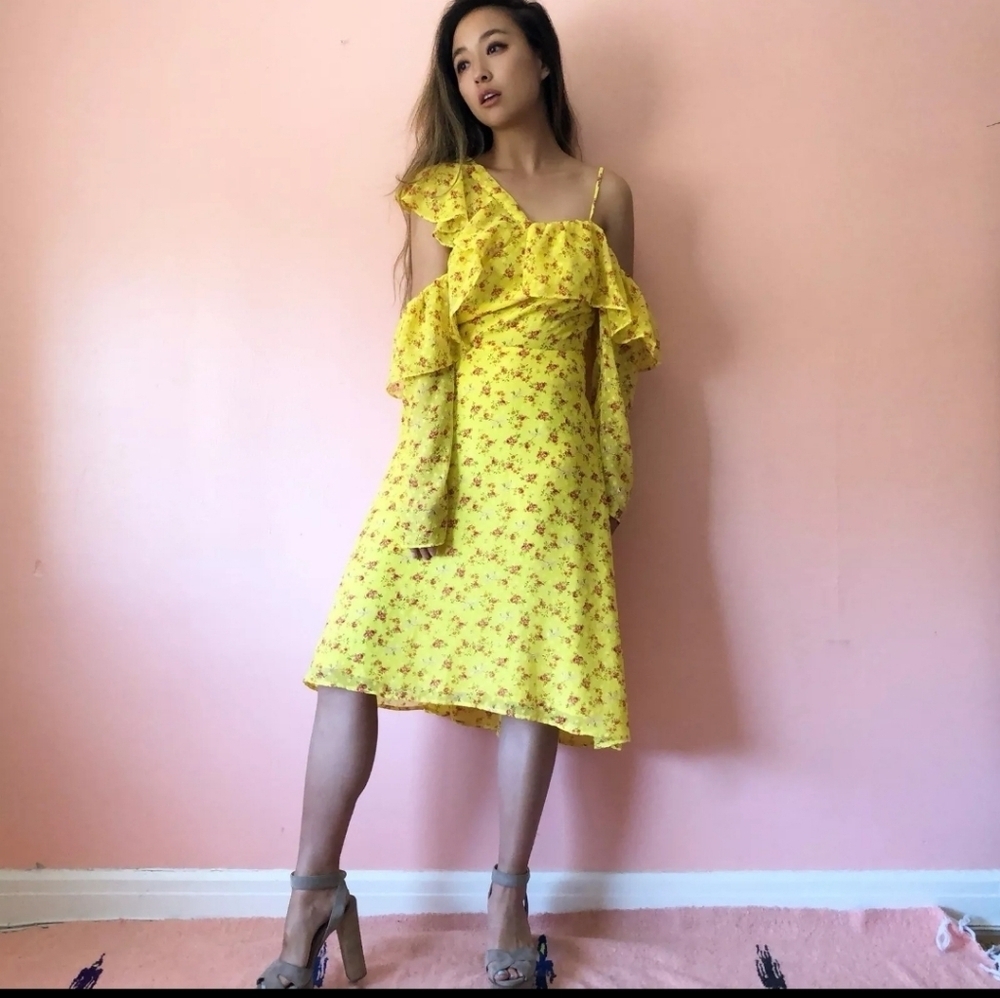 NWT ASOS Yellow Floral Midi Dress Cold Shoulder NWT Size 12